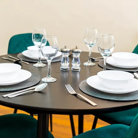 Сasa de vacaciones 3 Bed House For Contractors & Families And Free Parking